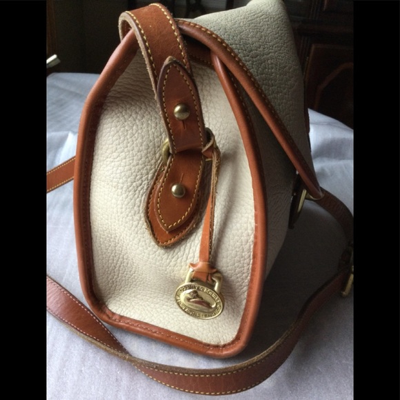Dooney & Bourke AWL Shoulder Crossbody Vanilla/British Tan - Picture 5 of 16